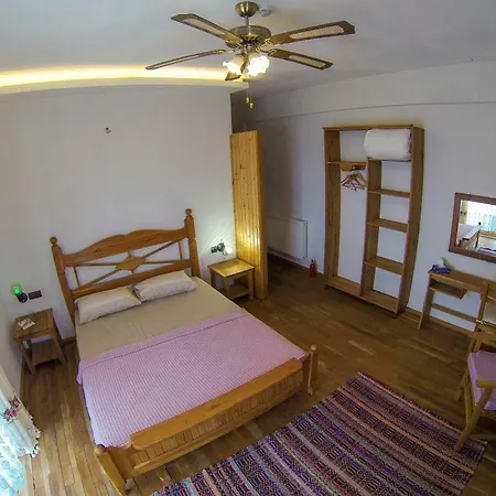Farmidaya Biotel Lantgård Küçükkuyu