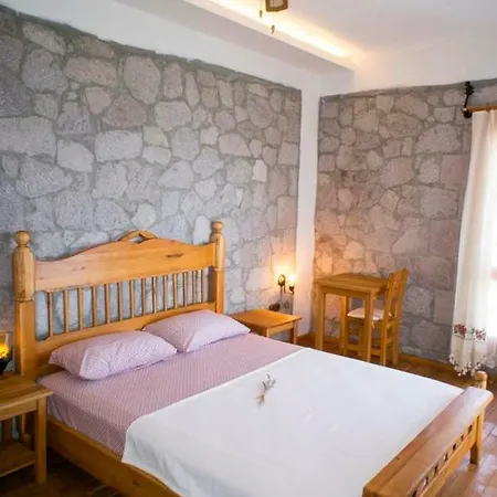 Farmidaya Biotel * Küçükkuyu