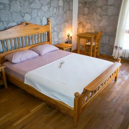Lantgård Farmidaya Biotel Küçükkuyu