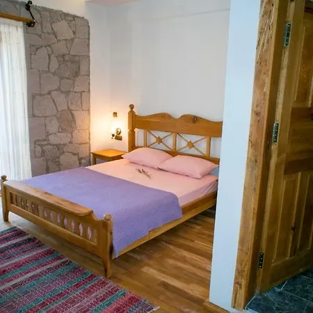 Farm stay Farmidaya Biotel *